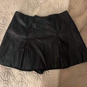 Abercrombie Black Leather Pleated Skort